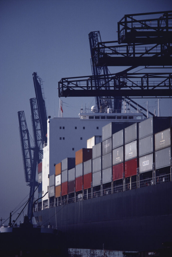 sky-transport-architecture-container-ship-2290631 (1)